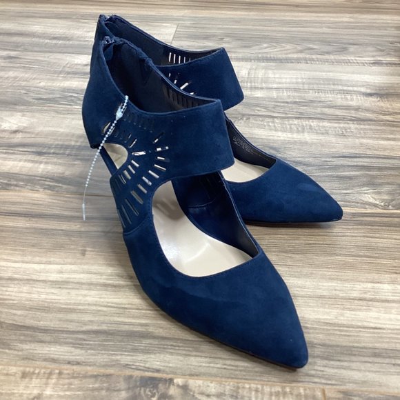 NWOB Bella-Vita Blue Suede Leather Heeled Cutout Booties - Size 9WW - Picture 2 of 7